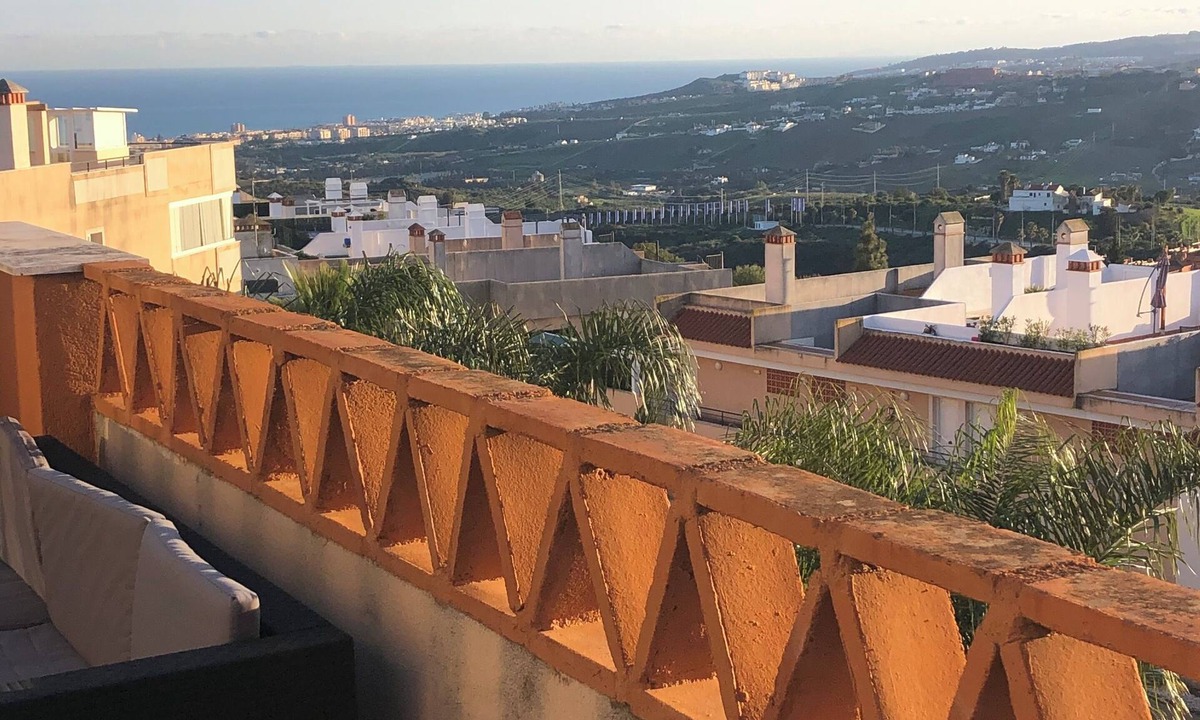 Casares Apartment | PENTHOUSE WEST ESTEPONA CASARES WITH SEA VIEW 2 BEDROOMS AND SOFA BED DONA JULIA