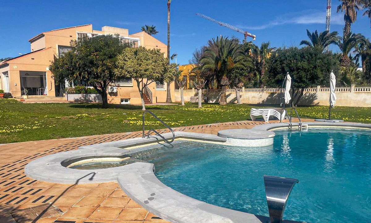Roquetas de Mar House | Pet friendly home in Roquetas de Mar