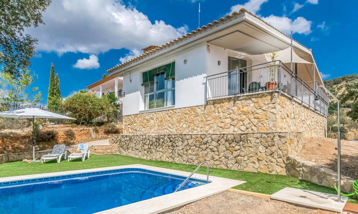 Villaharta House | Pet friendly home in Villaharta