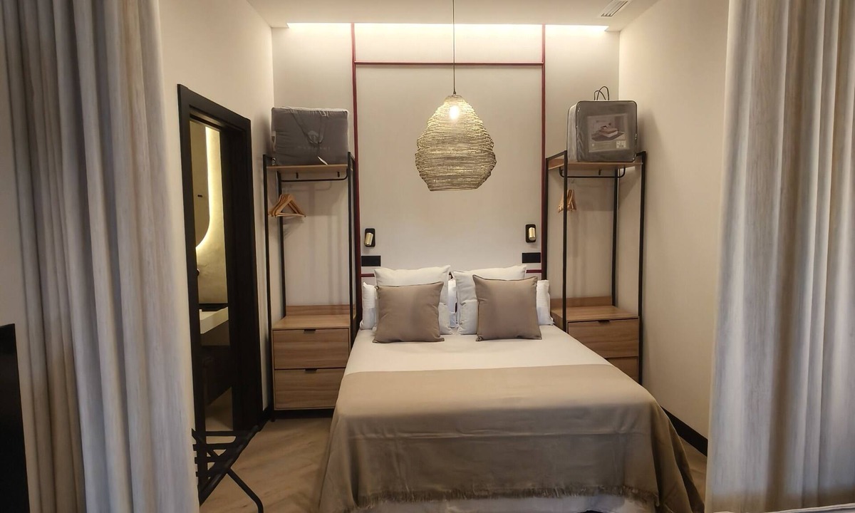 Badajoz Old Town Apartment | Photinia - Urban design with views of the open sea