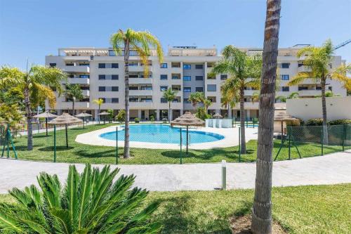 Torre del Mar Apartment | Piscina Abierta- Open pool Playa Marinsa Beach Torre del Mar