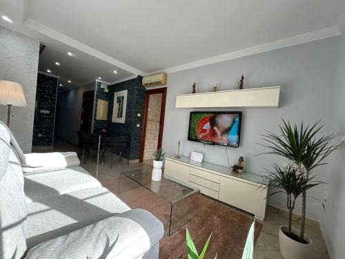 Rio Velez Apartment | Piso en la Costa del Sol by BRISAMAR Holidays