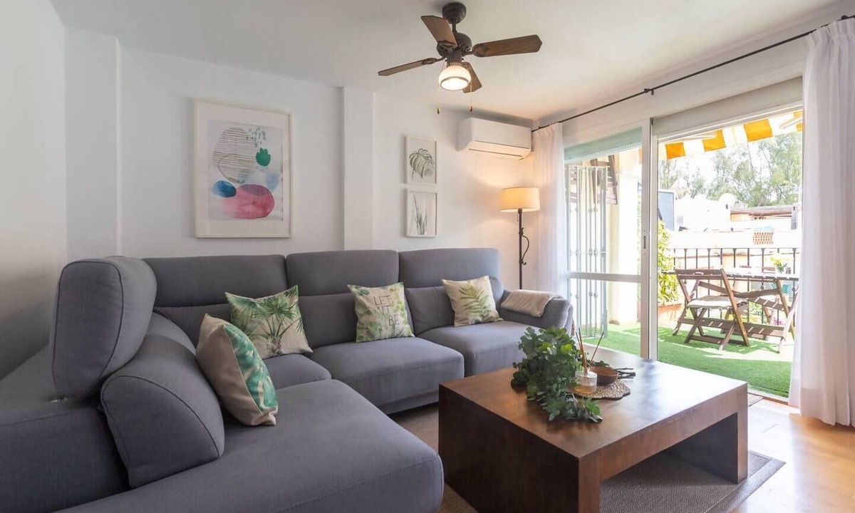 New Golden Mile Apartment | Playa Vistamar Apartment