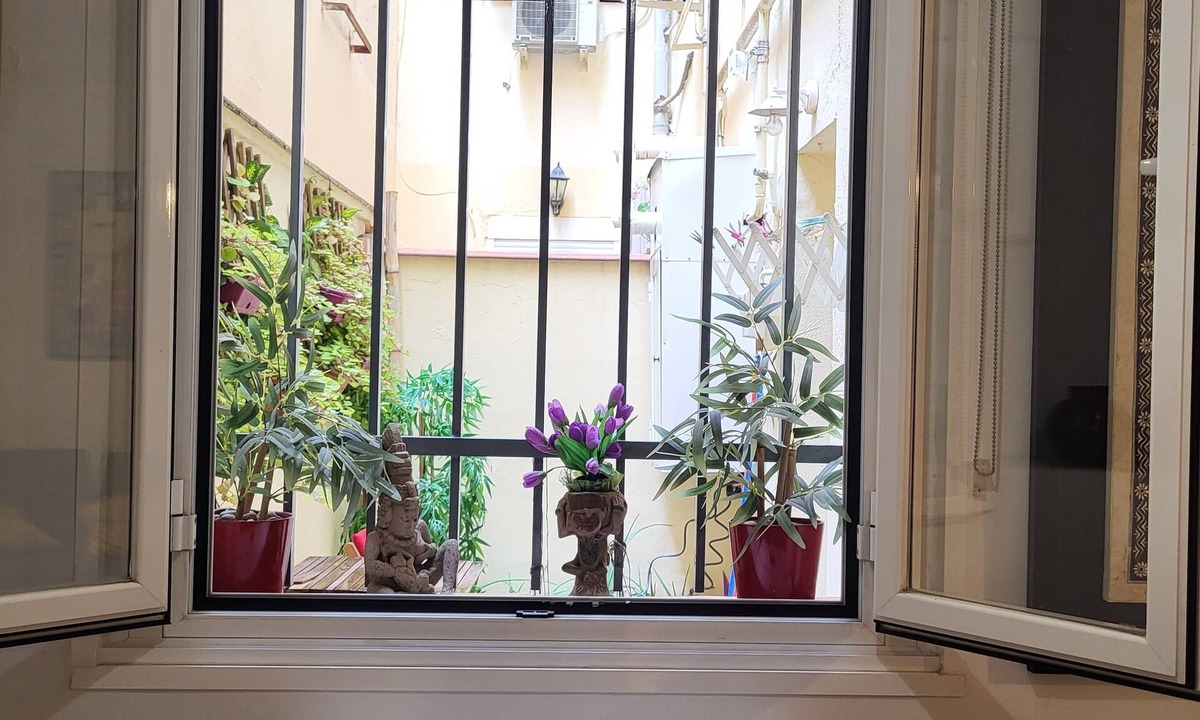 Moncloa - Arguelles Apartment | Plaza de España and Gran Vía - Apartment with patio - Up to 4 people