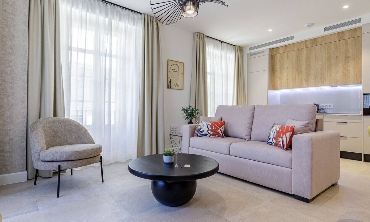 Malaga Historic Centre Apartment | Plaza del Siglo - Suite 3B