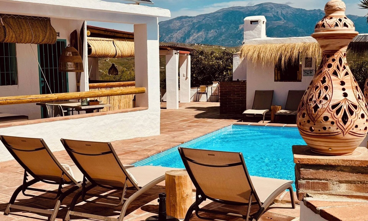 Velez-Malaga Apartment | Poolside Studio with Private Terrace & Views | Near Málaga & Beach