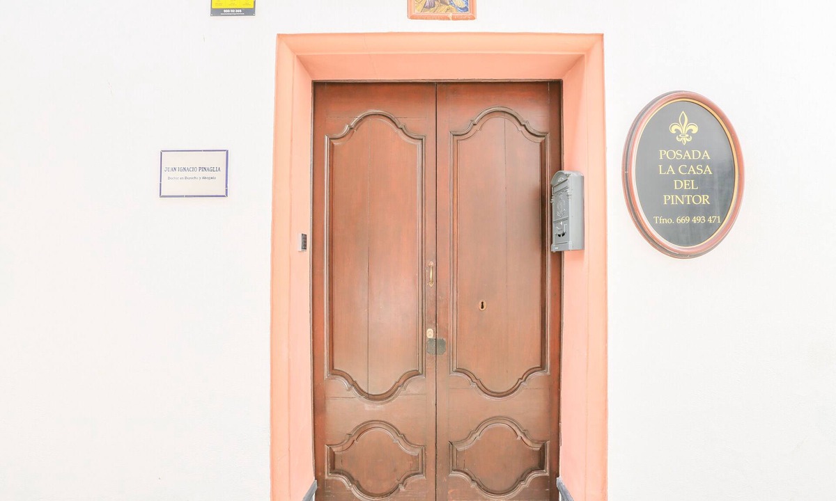 Carmona Villa | Posada De La Casa Del Pintor Hab. Almeria