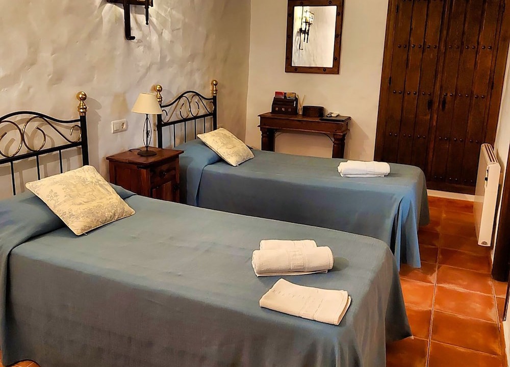 Canillas de Albaida Hotel | Posada la Plaza