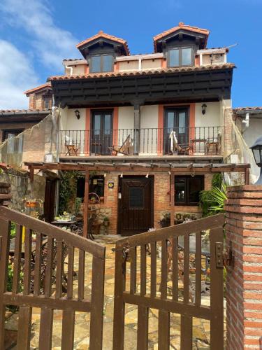 San Vicente de la Barquera Hotel | Posada Rural La Peña Casares