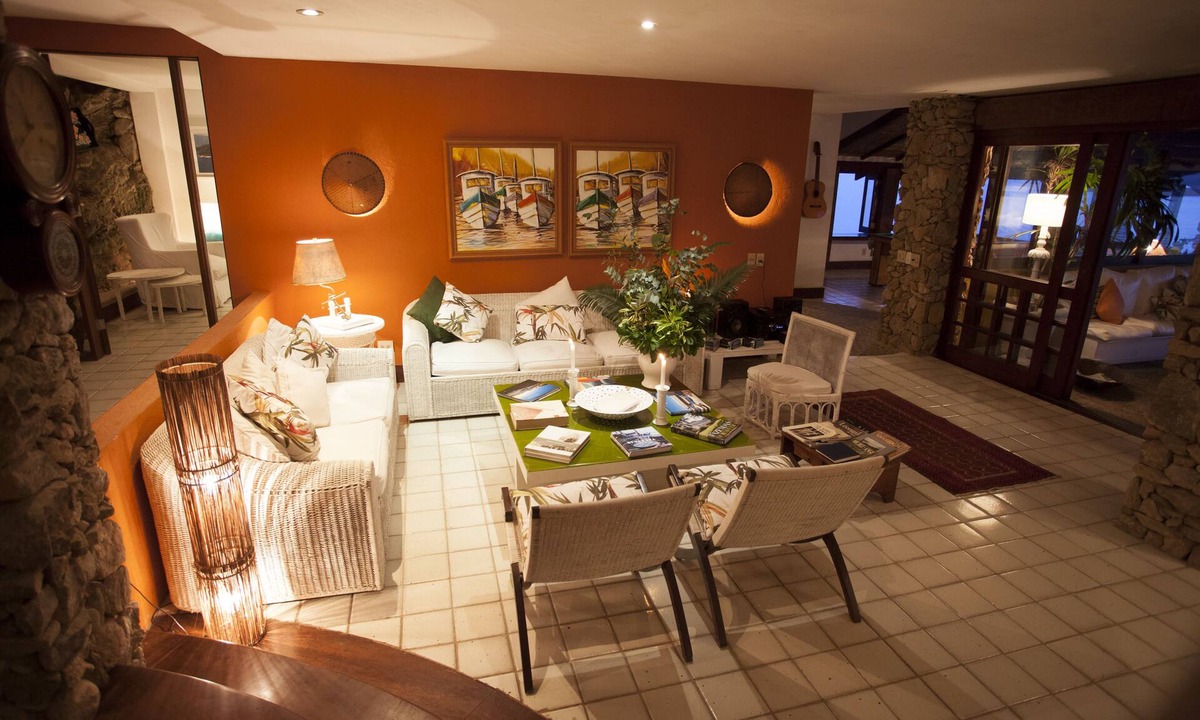 Bonfim Hotel | Pousada Casa do Bicho Preguiça - 14 rooms, ideal for groups and families.