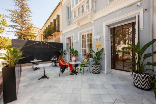 La Caleta Bed & Breakfast | Pries Homes La Casa Azul