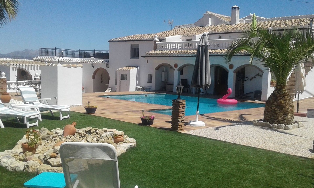 Fuente del Conde Apartment | Private luxury roof terrace, apartment