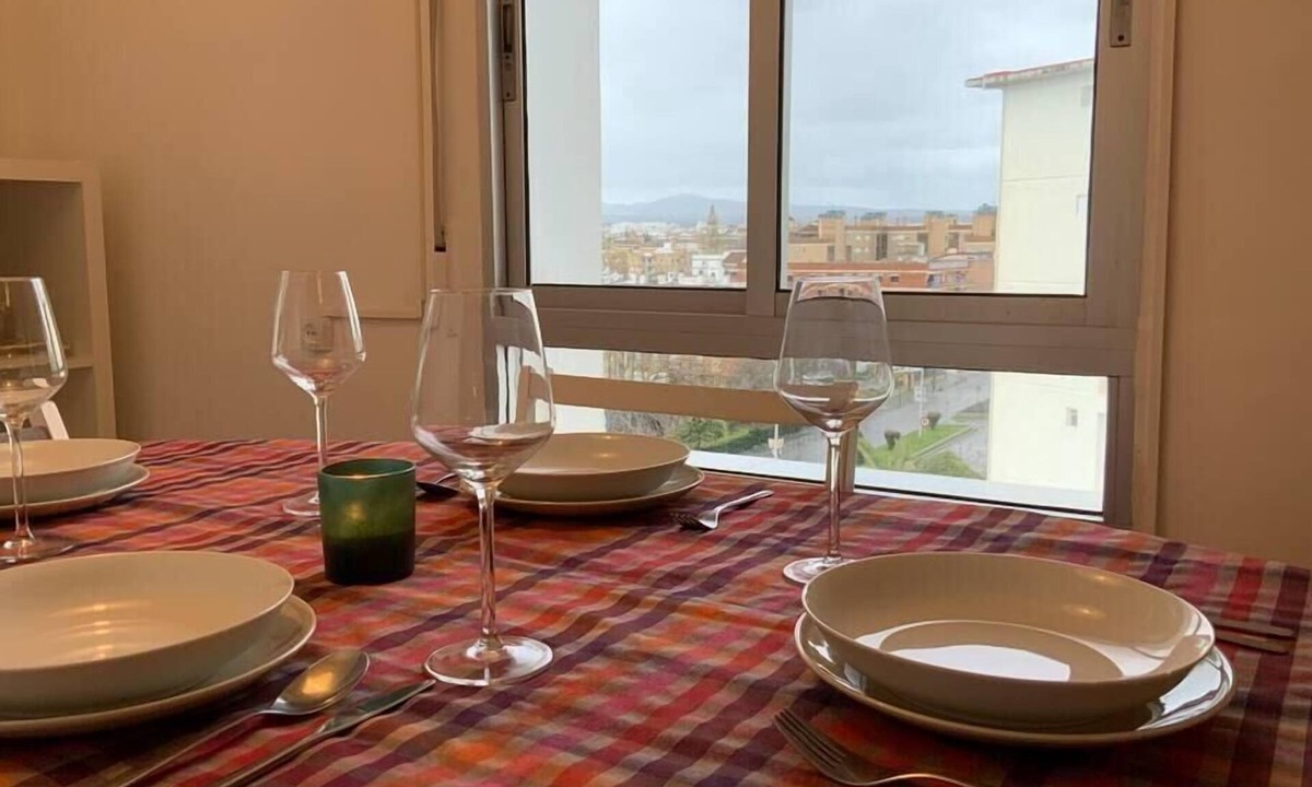 Distrito Sur Apartment | Quiet loft with views of the Mosque by beBalmy