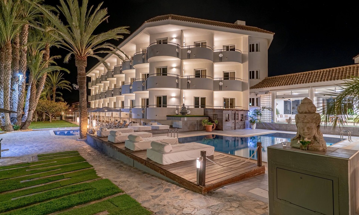 Puerto de Mazarron Hotel | Ramada Resort by Wyndham Puerto de Mazarron