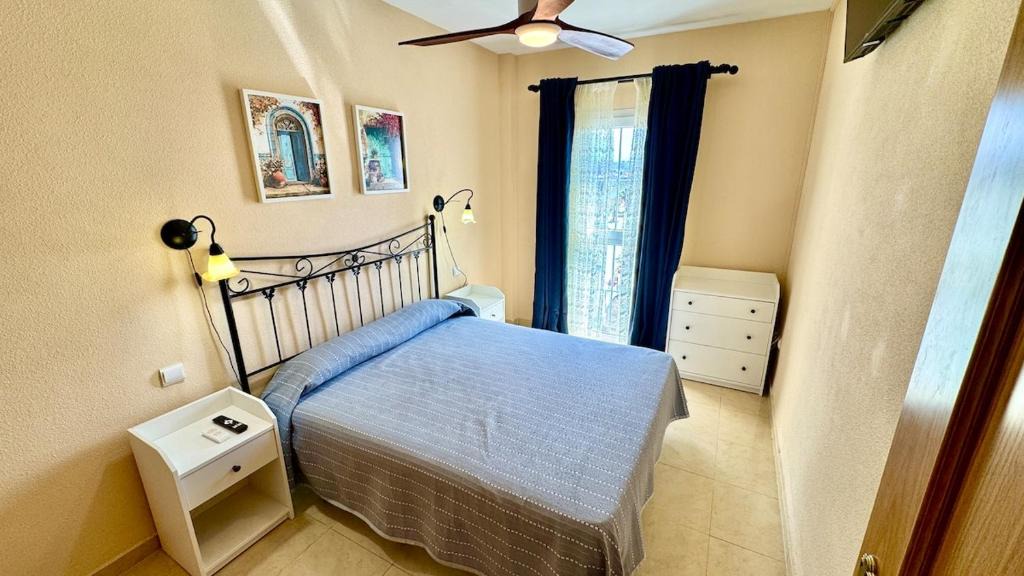 Benajarafe Apartment | Refugio con Piscina junto al Mar en Benajarafe