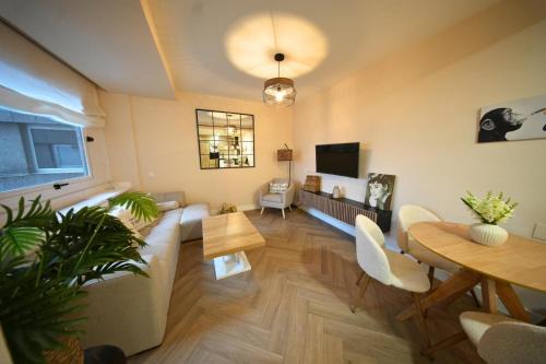 Justicia Apartment | Refugio elegante en barrio Salamanca, Madrid