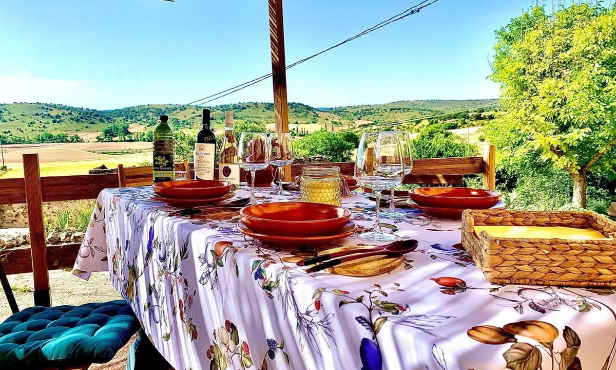 Alcuneza Cottage | Relax&+ Tranquilidad, estrellas, campo.Sigüenza ciudad artística medieval