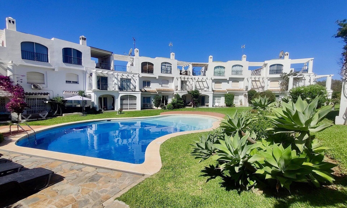 Castillo de Sabinillas House | Relaxed Retreat With Pool