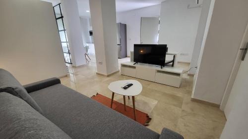 Tiro de Linea-Santa Genoveva Apartment | Rentalsevilla Teatinos