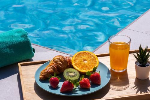 Colmenar Villa | Retiro campestre - Piscina privada - Vistas - BBQ - 12 invitados - 4 dorm - Parking gratis