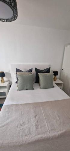 San Diego Apartment | Riva 3