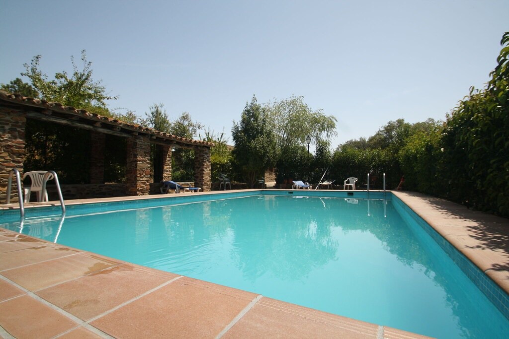 La Acena de la Borrega House | Rural Farmhouse in Valencia de Alcántara with Pool
