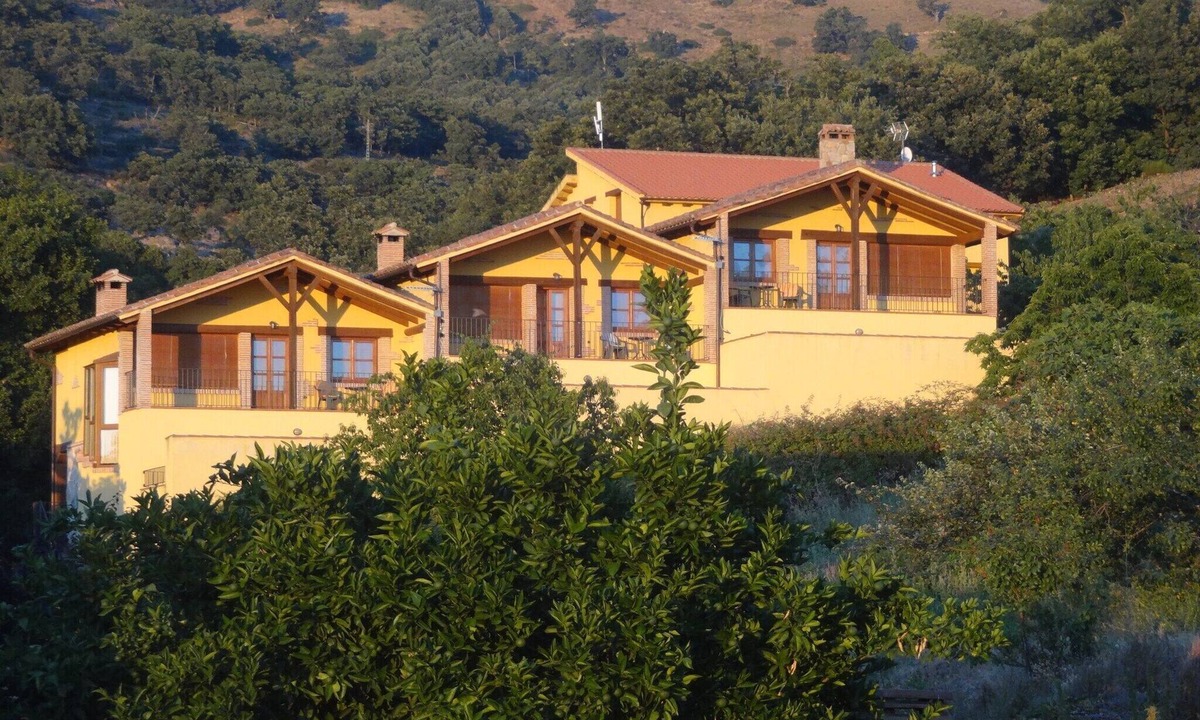 Casas del Monte House | Rural Holiday Home in Casas Del Monte