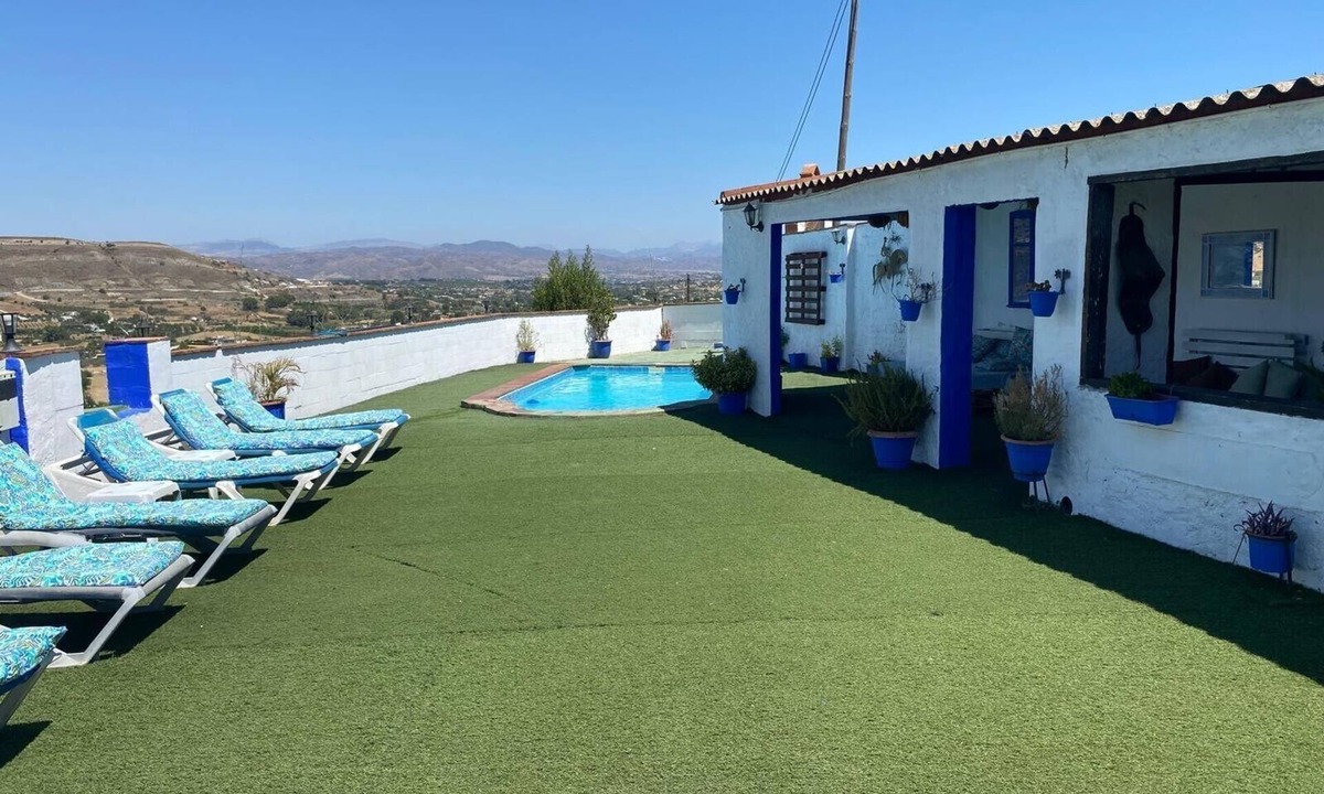 Alhaurin el Grande House | Rural House Los Erales with Mountain Views, Pool and Wi-Fi
