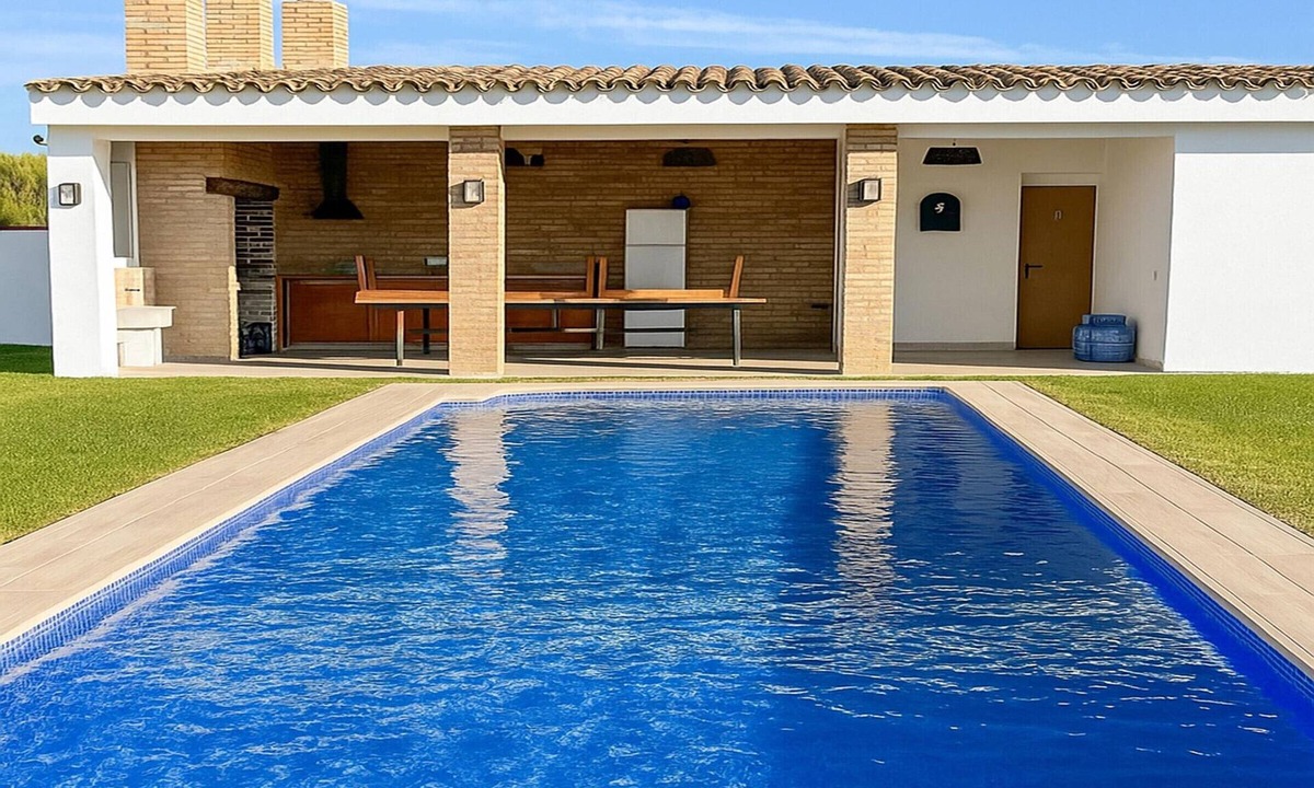 Barbate Cottage | Rural House in Barbate with Private Pool and Free WiFi