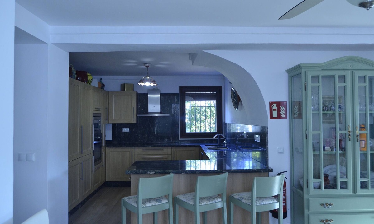 Iznajar Cottage | Rural house Las Canales surrounded by olive groves