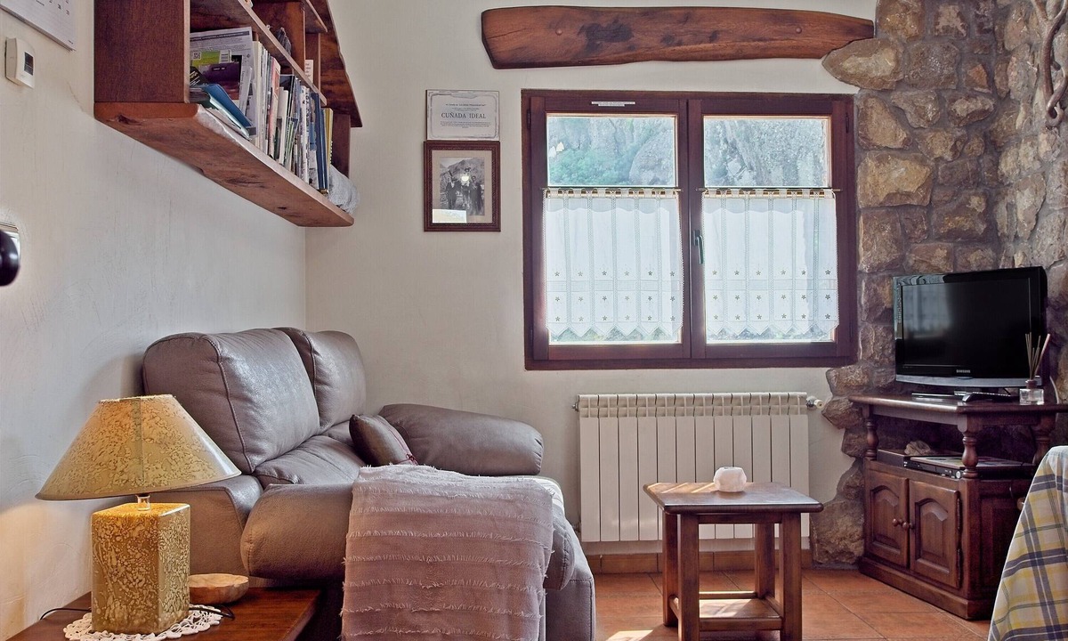 Portilla de la Reina House | Rustic Mountain House in Picos de Europa with Terrace and Wi-Fi