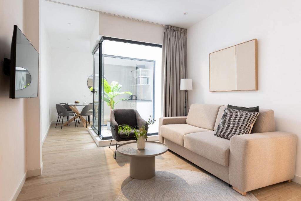 San Lorenzo Apartment | Santa Ana 18 Suite Apartments
