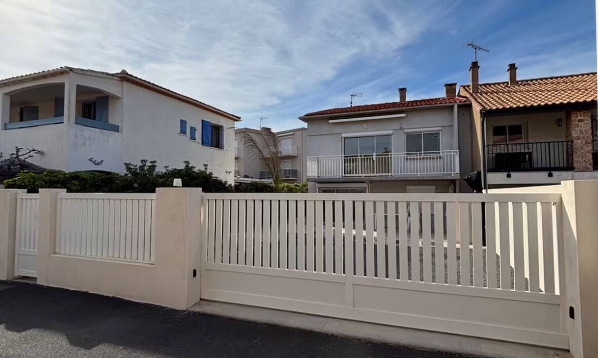 Serignan Villa | Seaside villa 1min walk from the beach completely renovated in 2025