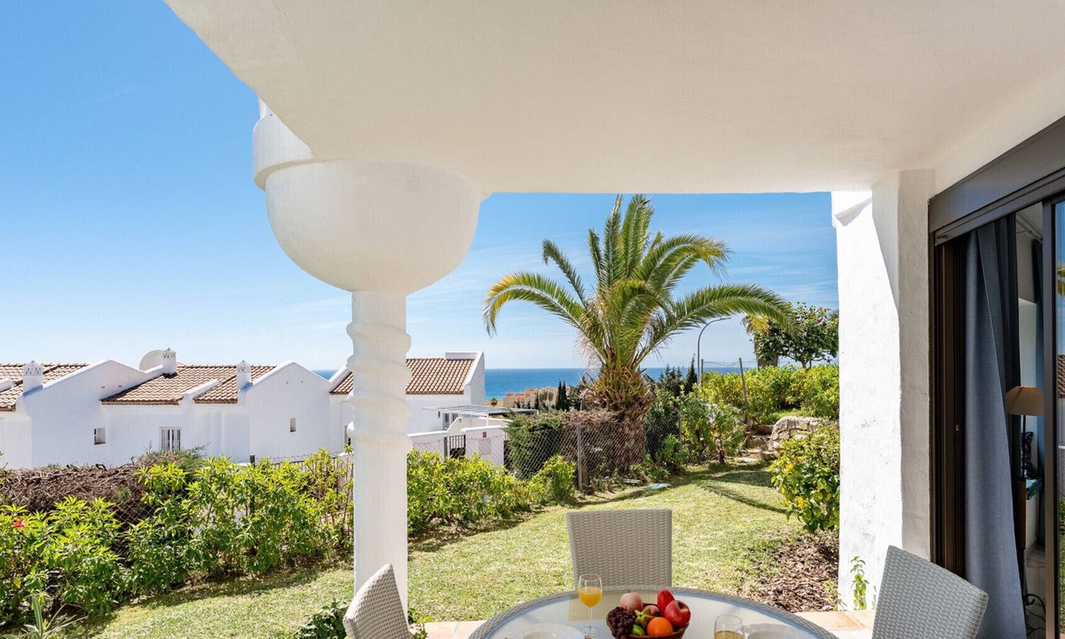Torrequebrada Ski Chalet | Seaview/3BED/Sauna/Pool/Parking REF033