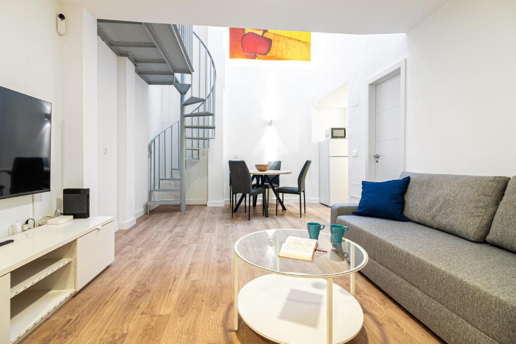 Bailen-Miraflores Apartment | Segismundo FreshApartments