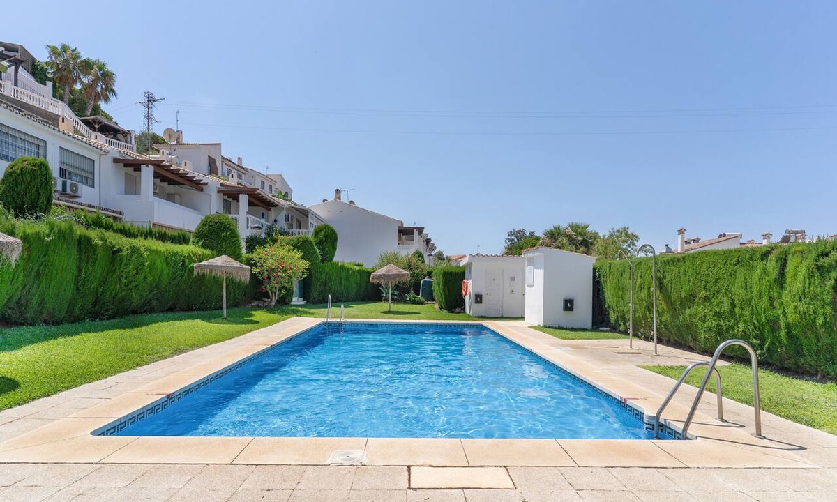La Cala del Moral House | Semi-Detached Chalet with Shared Pool, Wi-Fi, and Air Conditioning in Cala del Moral