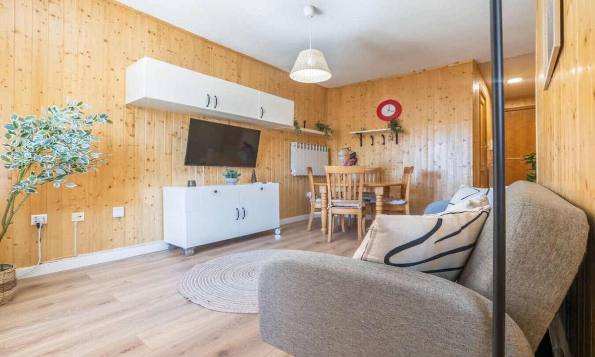 Pradollano Apartment | Sierra Nevada Ski Slope Lodge – Free Parking