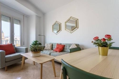 La Goleta Apartment | Solsuite Apartment Malaga Center