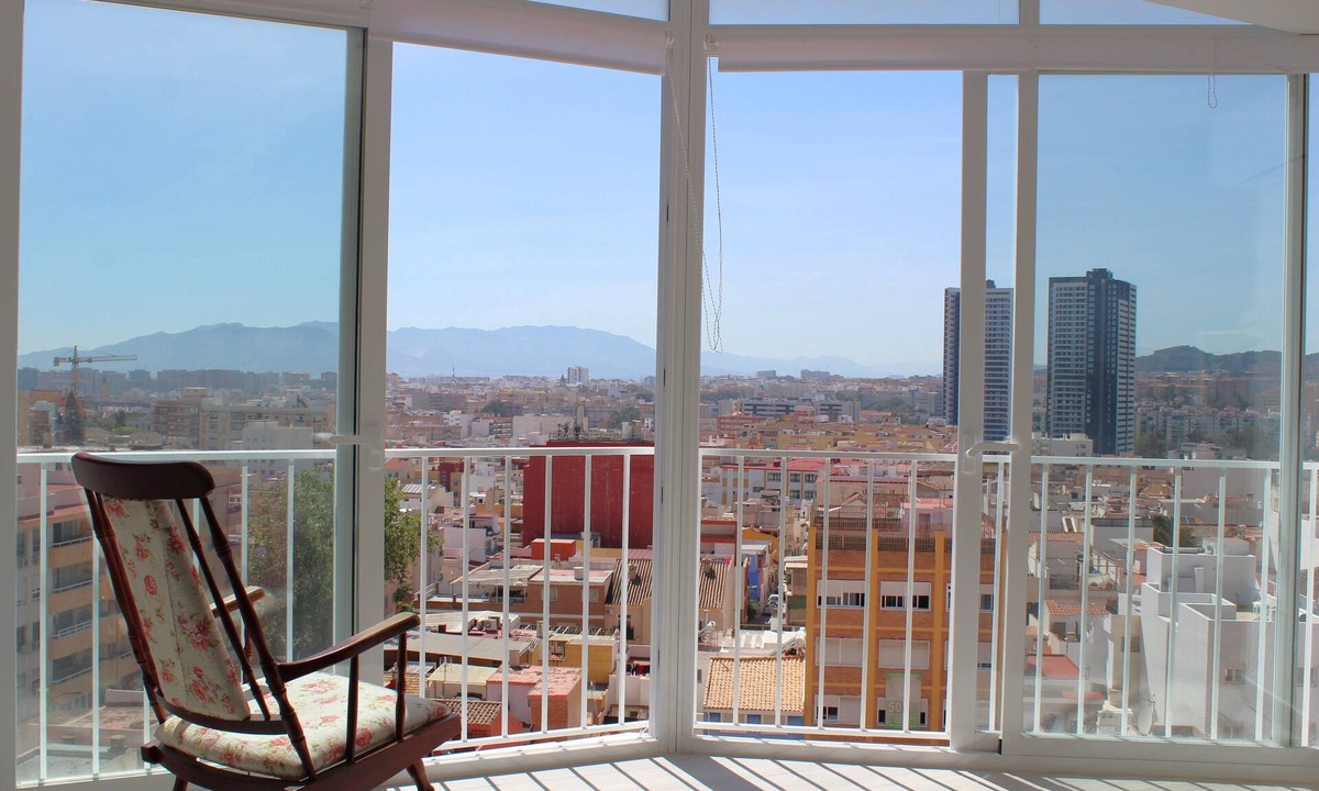 El Ejido Apartment | Spacious 4BR Málaga Centro Apartment 2 Baths Balcony A/C Sleeps 7