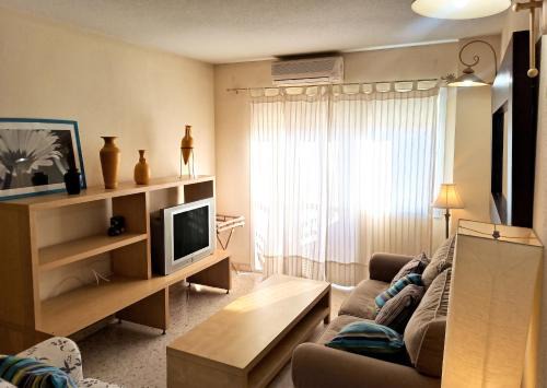 Isla Cristina Apartment | Spacious Apartment in Isla Cristina near Beaches, 115 m²