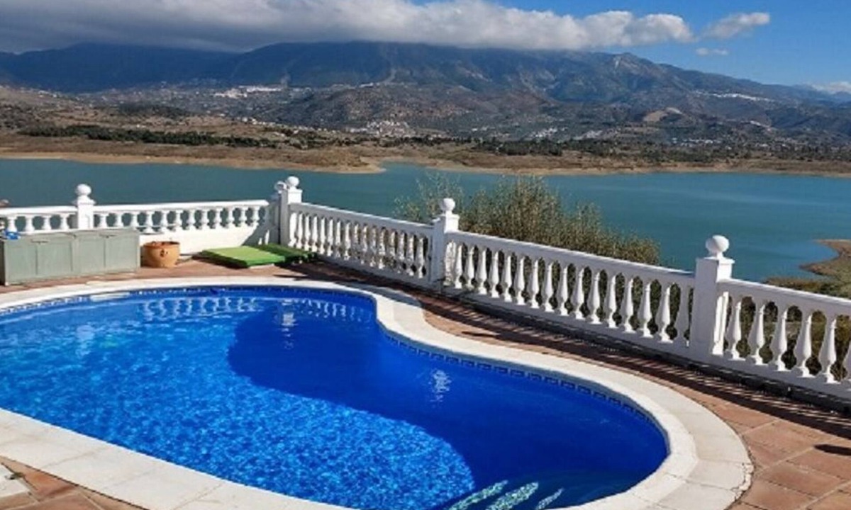 Los Romanes Villa | Spacious villa with private pool, stunning views and easy access