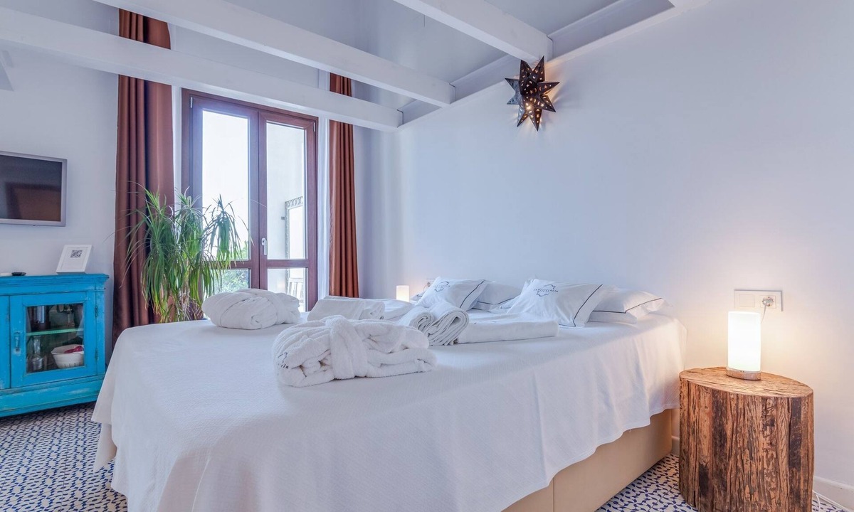 Tarifa Apartment | Studio gound floor with garden and Sea Views