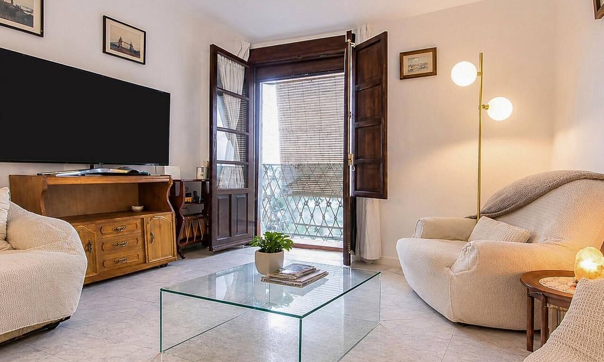 Old Town Apartment | Stunning apartment in Ronda with WiFi