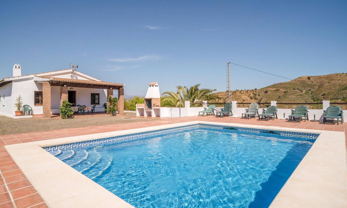 Almachar House | Stunning home in Almachar