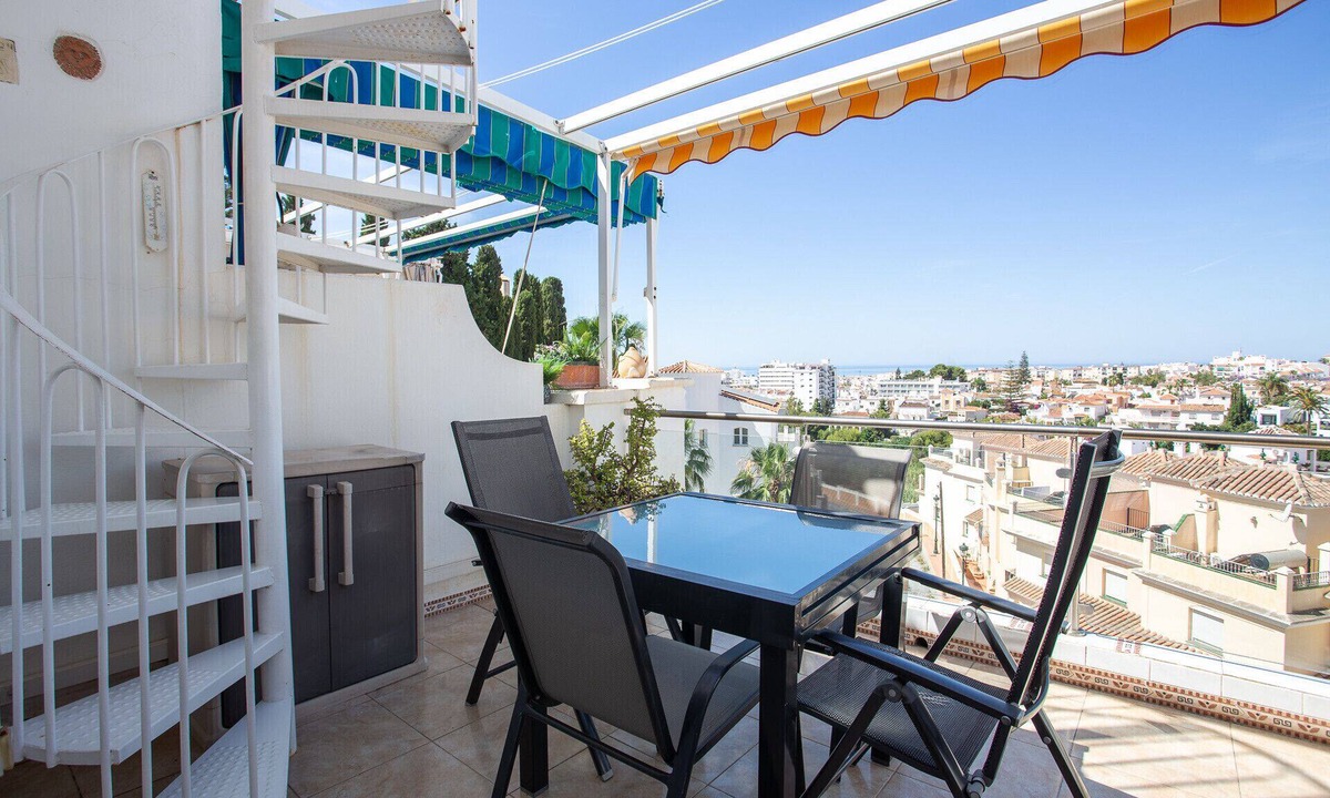 Nerja Ski Chalet | Sunny Roof Terrace Near Burriana Beach