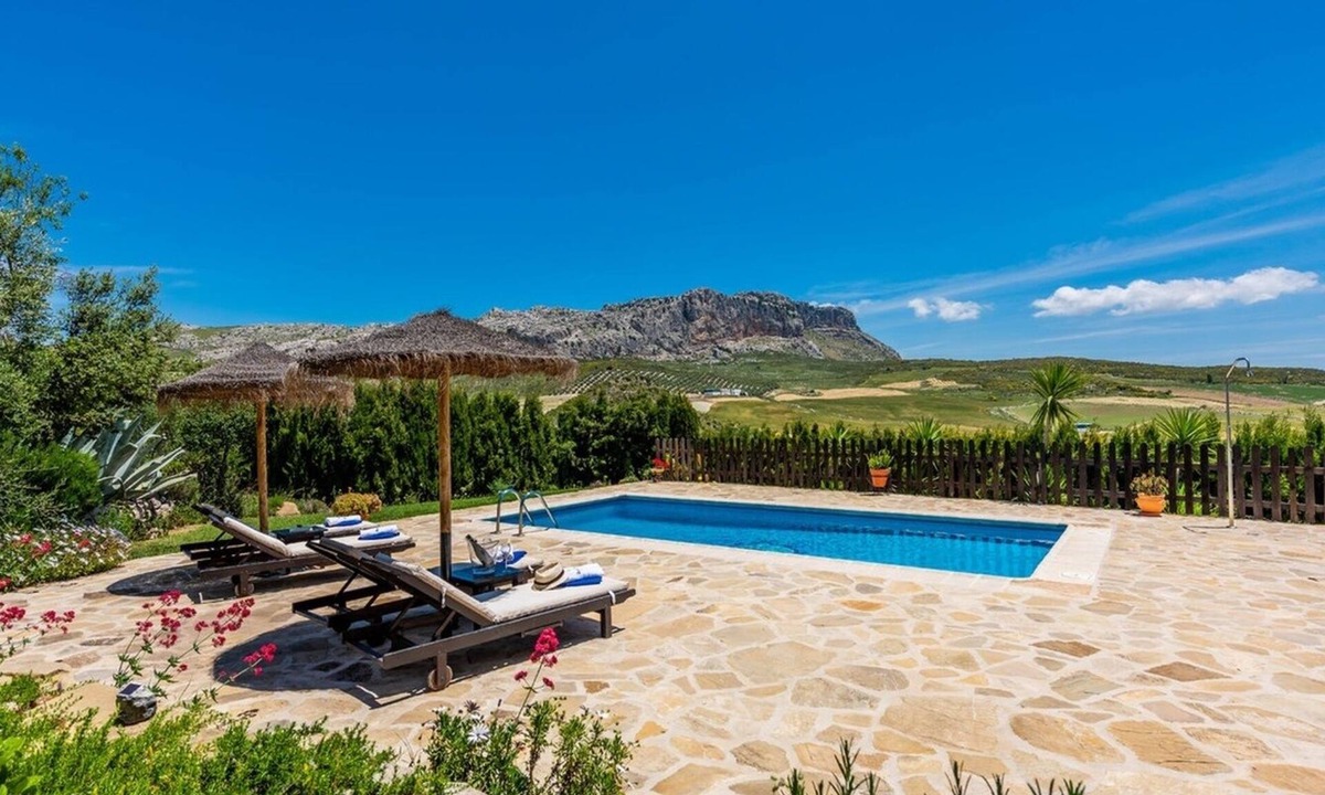 Antequera Villa | Tere Antequera - La Higuera by Ruralidays