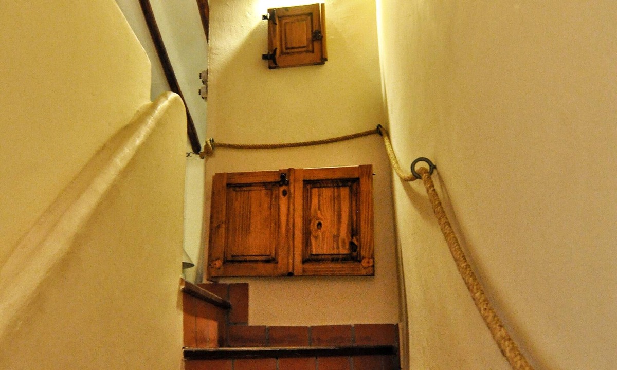 Luque Cottage | THE BALCONY OF THE OLIVE TREES