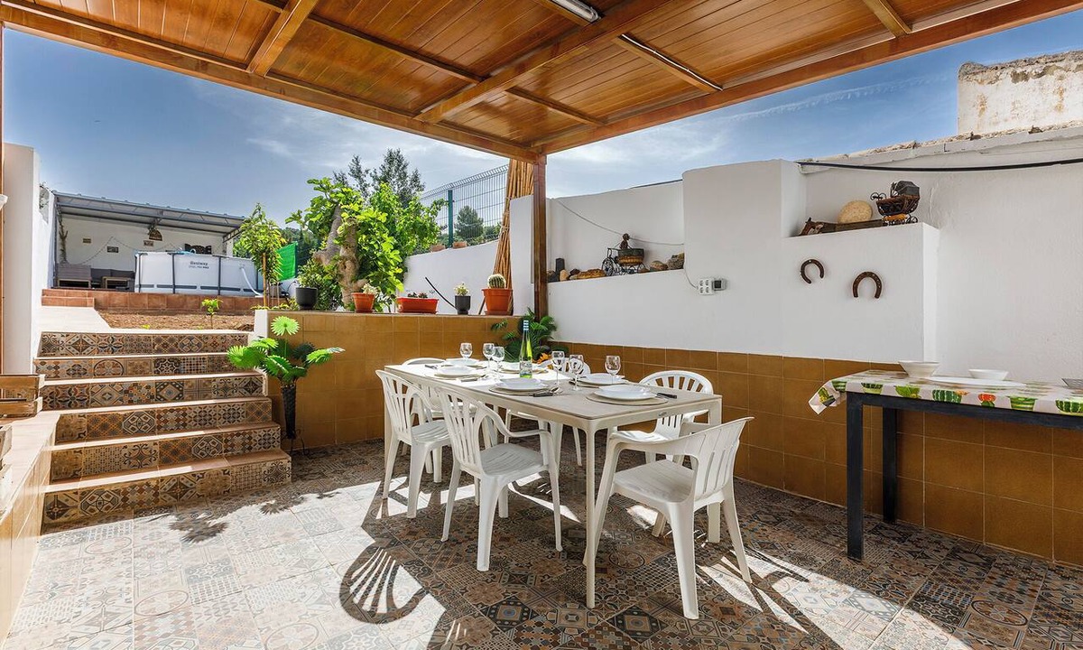 Villanueva del Rosario House | The Foosball House