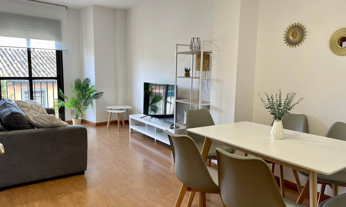 Distrito Sur Apartment | The Orange Tree Balcony: Modern Apartment in Central Córdoba