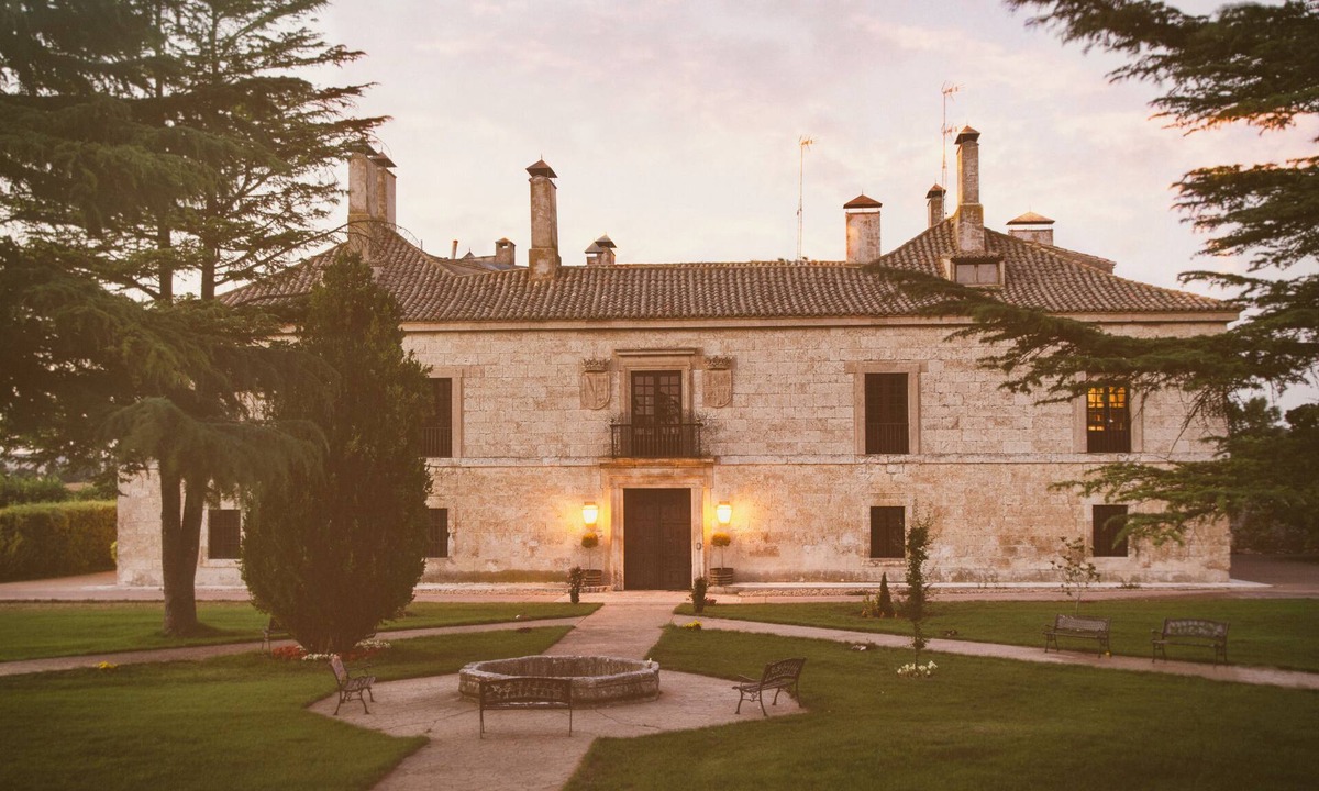 Gumiel de Mercado Hotel | THE PRADOREY INN